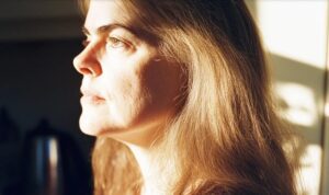 Op 79-jarige leeftijd leek de bruiloft van mijn moeder perfect, totdat ze een schokkende regel opstelde voor de vanger van het bruidsboeket — Verhaal van de dag