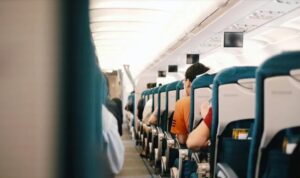 De stewardess kwam naar me toe en zei: "Blijf na de landing alstublieft, de piloot wil persoonlijk met u praten."