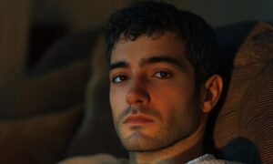 Ik vroeg mijn man om geld voor werkkleding na mijn zwangerschapsverlof — hij antwoordde: "Zoek een baan als schoonmaker, daar heb je geen nette kleding nodig."