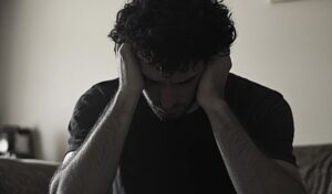 Alle bruidsmeisjes van mijn verloofde droegen op het laatste moment zwart - alles verliep zoals ik had verwacht.