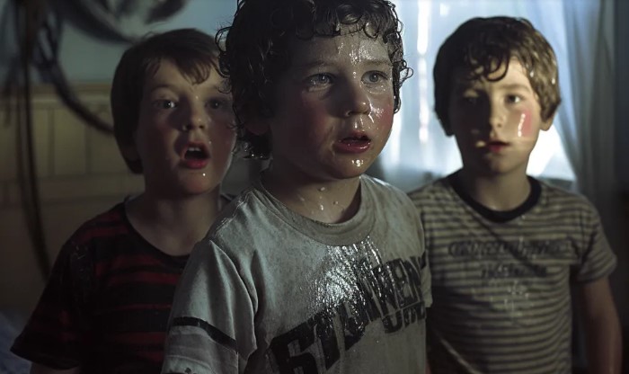 Mijn buurman bleef klagen over mijn kinderen die buiten speelden – ik reageerde zonder een woord te zeggen, en ze verhuisde.