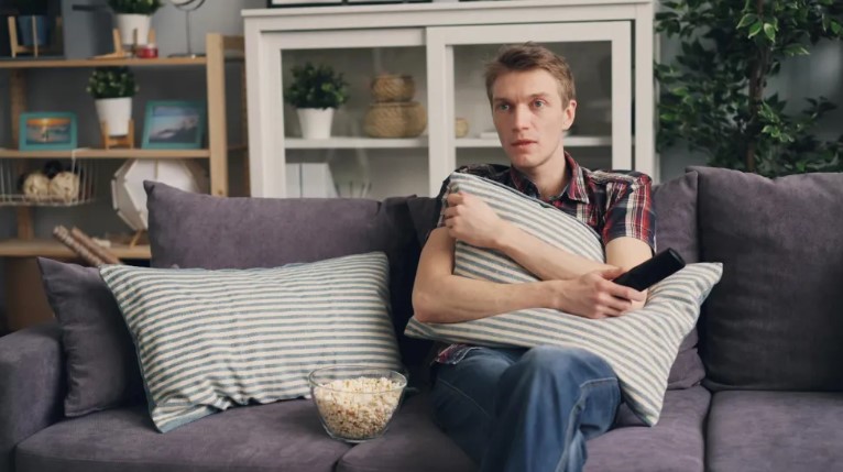 Ik kocht het huis van mijn dromen – Toen besloot de familie van mijn man te verhuizen zonder toestemming te vragen.