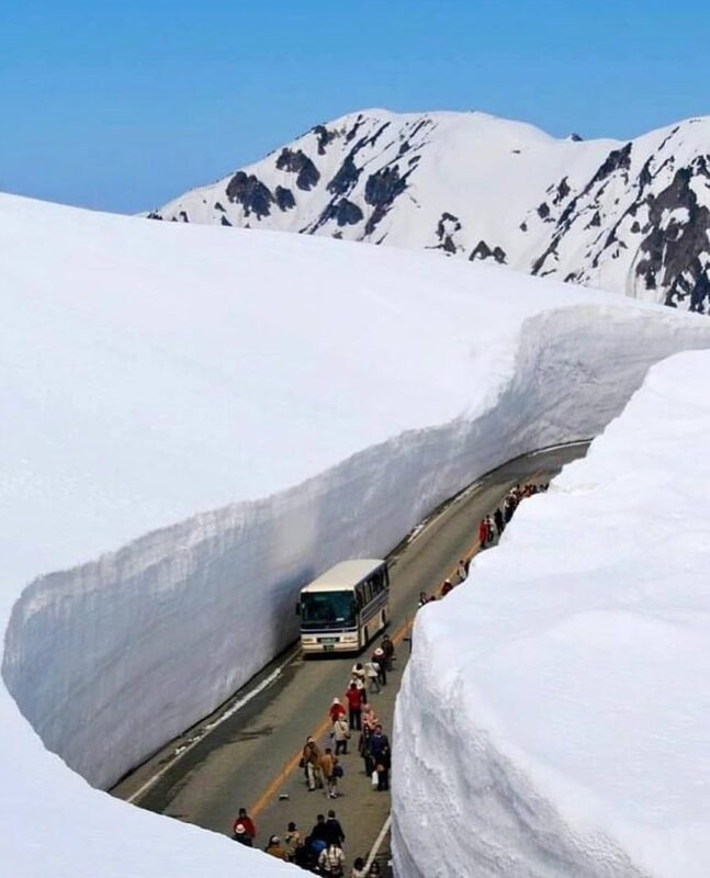 De Tateyama Kurobe Alpine Route: Een Unieke Reis door de Noordelijke Alpen van Japan