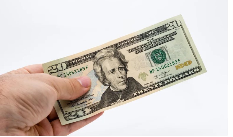 De man van Iris verliet haar en de kinderen met slechts 20 dollar voor drie dagen terwijl hij alleen naar een bruiloft ging. Gefrustreerd en wanhopig nam ze een gedurfde beslissing om hem een lesje te leren. Bij zijn terugkeer bracht het tafereel dat hem opwachtte hem op zijn knieën en deed hem in tranen uitbarsten…
