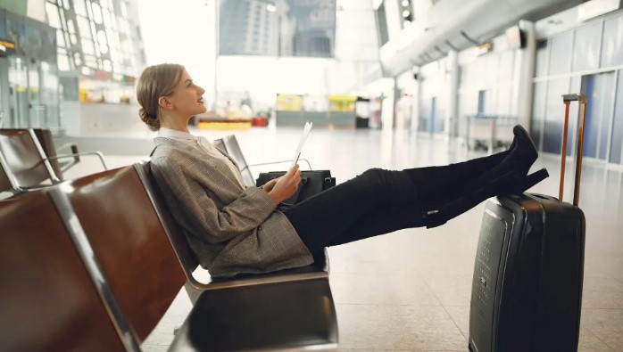 De Bevoorrechte Hondeneigenaar Maakte de Luchthaven een Hel voor Iedereen – Ze Verdient Wat Ik Heb Gedaan bij de Poort"