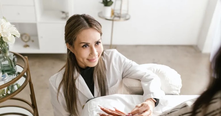 Ik ben een last geworden voor mijn vader nadat ik mijn vermogen om te lopen verloor – Verhaal van de dag
