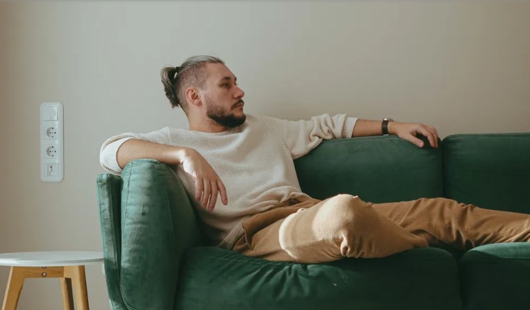 Mijn schoonmoeder eiste dat ik mijn eigen huis verliet tijdens het verjaardagsfeest dat ik voor haar had georganiseerd – ze wist niet hoe groot die fout was.
