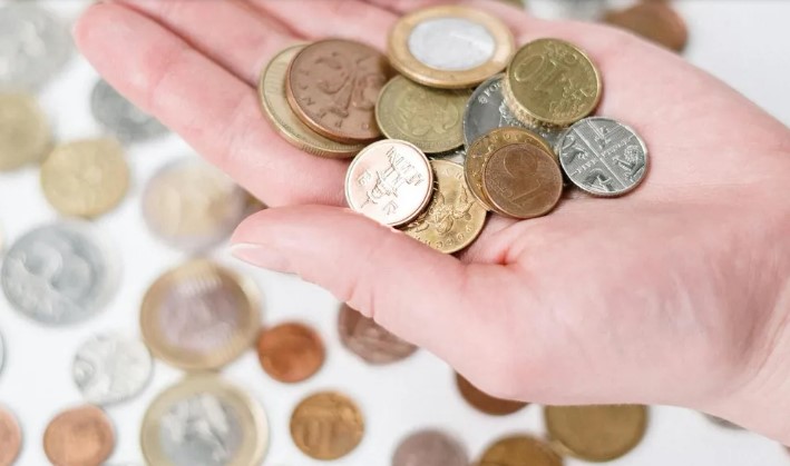 Op dezelfde dag dat ik de loterij won, zei mijn zus dat ze zwanger was, en mijn moeder zei dat ze stervende was: raad eens wie liegt? — Verhaal van de dag