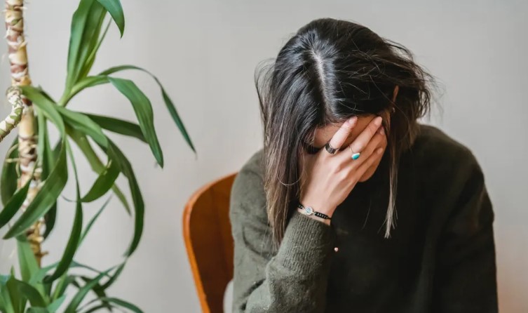 53-jarige vrouw bevalt van een tweeling, schoonzoon merkt vertrouwde moedervlekken op bij de baby's – Verhaal van de dag