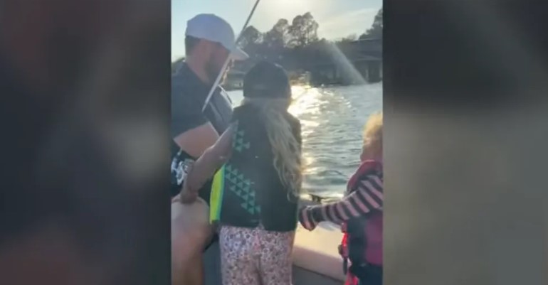 Spencer Loalbo, vader van drie kinderen, komt tragisch om het leven tijdens het golfen – Details