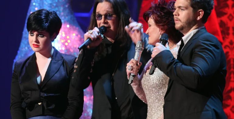 Ozzy Osbourne overlijdt op 76-jarige leeftijd, ‘omringd door liefde’ — Details