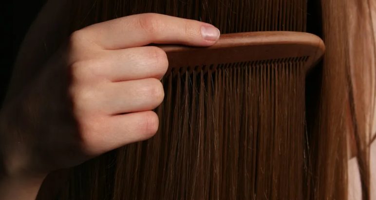 Mijn stiefdochter werd tijdens de huwelijksceremonie opgesloten in een kast – we waren geschokt toen we ontdekten wie haar dat had aangedaan en waarom.