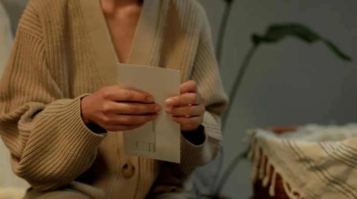 Nieuwe huiseigenaren eisten $10K voor 'hondengeur' — dus maakten we hun slimme huis tot een kleine nachtmerrie