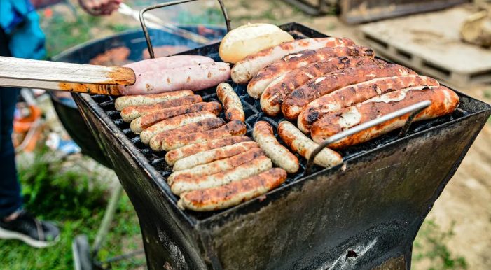 Mijn dochter zei iets tijdens onze 4th of July BBQ dat het geheim van haar moeder onthulde.
