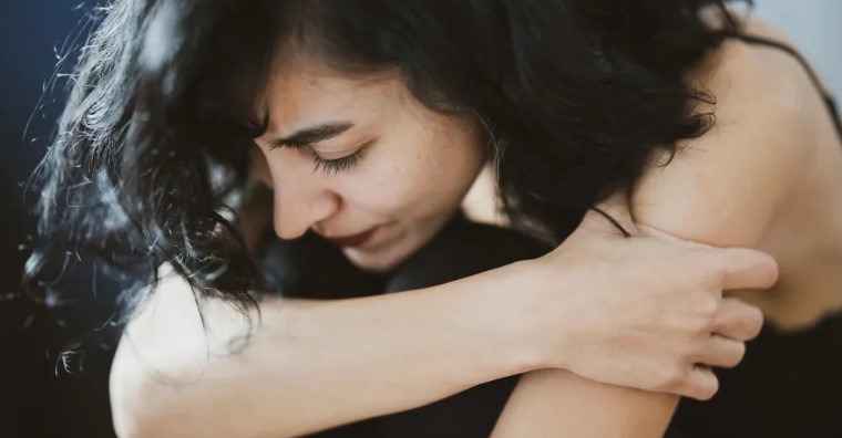 Mijn zus verdween na haar huwelijksnacht en tien jaar later vond ik een brief die ze de volgende ochtend schreef – Verhaal van de dag