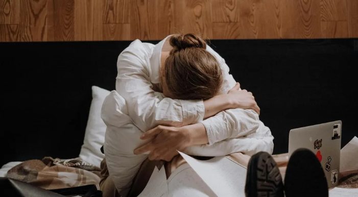 Mijn schoonmoeder haalde drie jonge vrouwen in huis omdat ik niet goed genoeg was voor haar zoon, dus nam ik op perfecte wijze wraak – Verhaal van de dag.