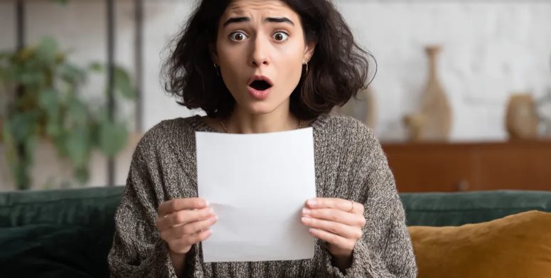Mijn toekomstige schoonmoeder eiste 25 cadeaus voor zichzelf voordat ik hun familie mocht toetreden – ‘terugbetaling voor ieder jaar dat ze in mijn verloofde heeft gestoken’.