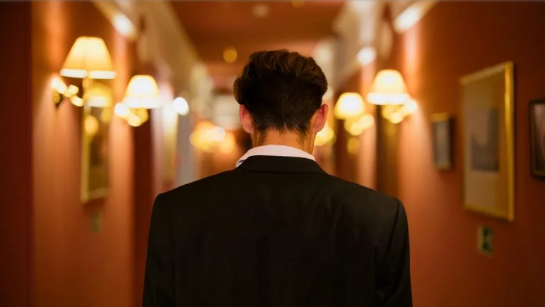 Mijn werkloze man heeft stiekem huurgeld aangenomen van mijn gehandicapte zus die bij ons woont – Een enorme fout.