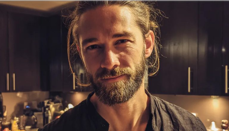 Tijdens een familiebarbecue bleef mijn schoonvader maar de minnares van mijn man prijzen – ik had er genoeg van en kwam eindelijk voor mezelf op.