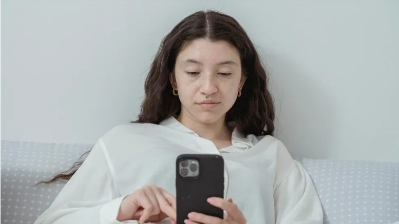De nieuwe vrouw van mijn ex-man zei tegen mijn kinderen dat ze haar mama moesten noemen – tot ik haar een lesje leerde.