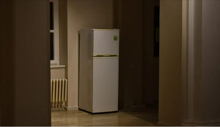 Mijn schoonmoeder at constant al mijn eten op en mijn man verdedigde haar – ik was het zat en gaf ze allebei een lesje.