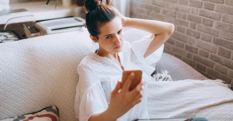 Mijn zus plande haar bruiloft de dag na de mijne en onze ouders kozen voor de hare – maar karma had andere plannen
