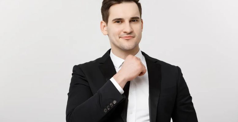 Ik maakte een trouwjurk voor mijn kleindochter – wat er een paar uur voor de ceremonie mee gebeurde, was onvergeeflijk.