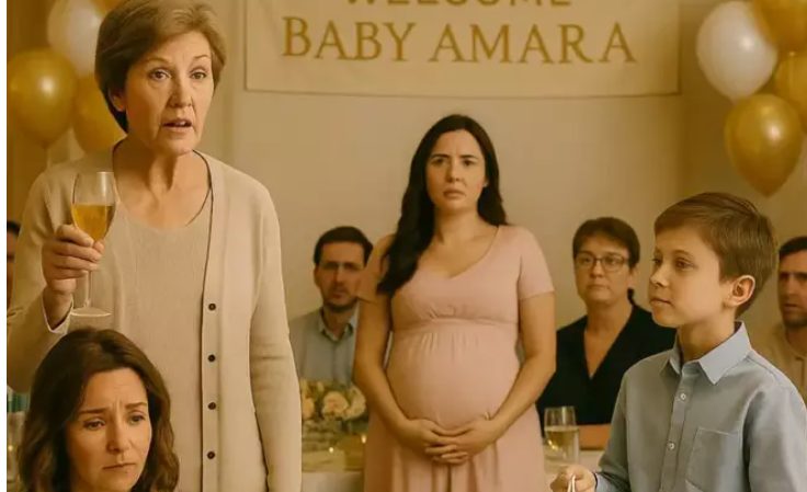 Ik werd vernederd op de babyshower van mijn zus omdat ik een alleenstaande moeder ben — totdat mijn negenjarige zoon opstond met een brief