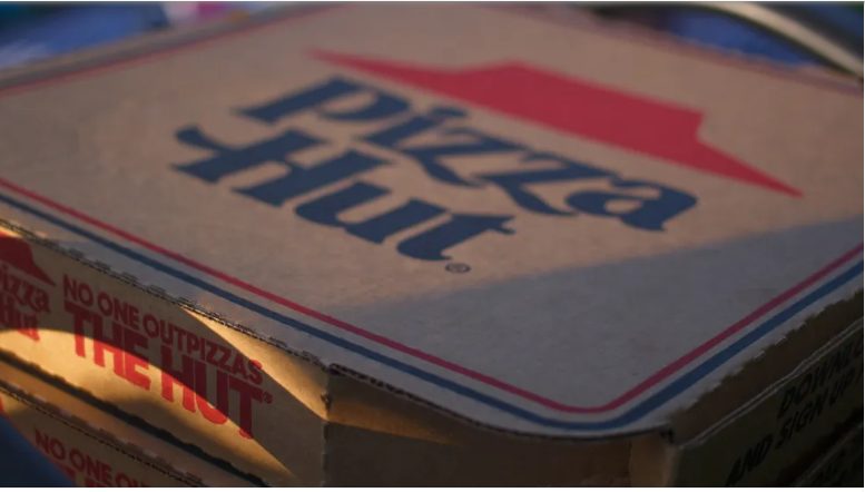 Mijn schoonmoeder at altijd al mijn eten op en mijn man verdedigde haar – ik was het zat en heb ze allebei een lesje geleerd.