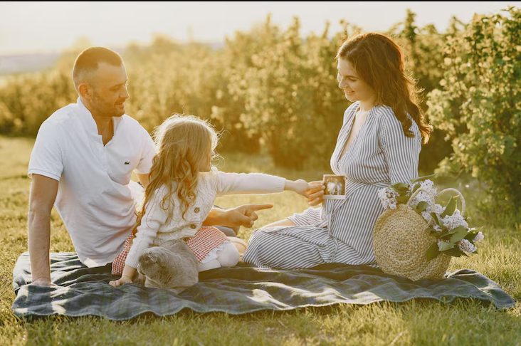 Mijn man verliet mij en onze acht kinderen voor een jongere vrouw – maar toen ik een maand later om 2 uur ’s nachts een voicemail van hem kreeg, besefte ik dat karma hem eindelijk had ingehaald.