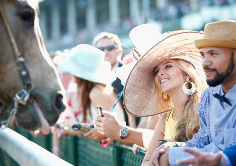 Mijn ex verdween 22 jaar geleden – Toen zag ik hem bij de Preakness Stakes met een meisje dat op mij leek.