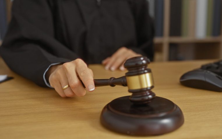 De rechter herkende in de verdachte de schoolpestkop van 23 jaar geleden.